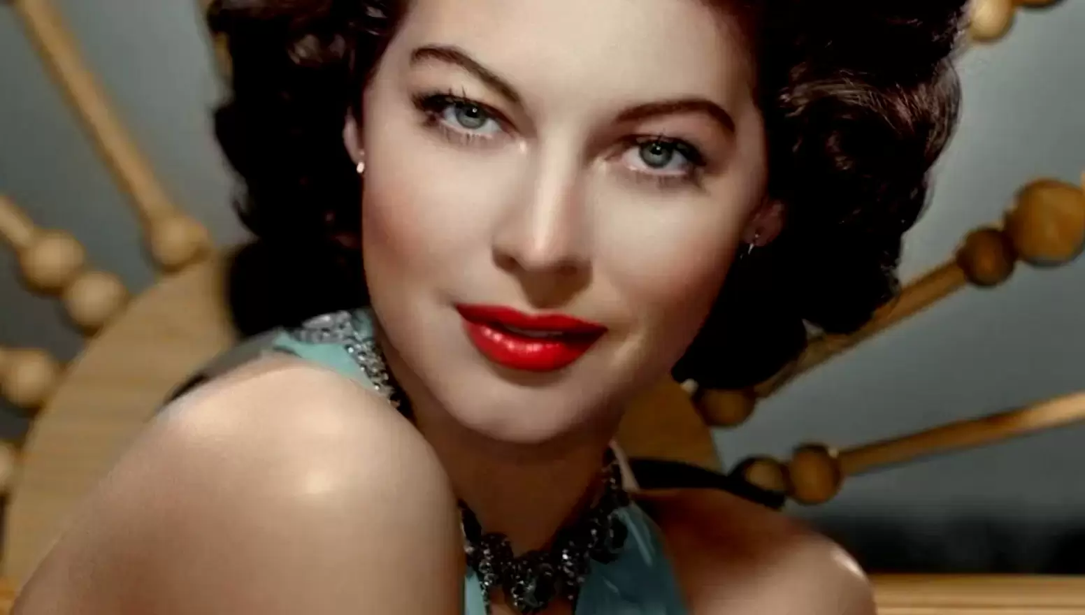 Ava Gardner, aniversario de la mujer de los ojos salvaje – Podium Magazine  News